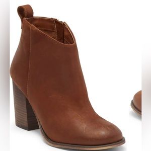 BP brown ankle booties